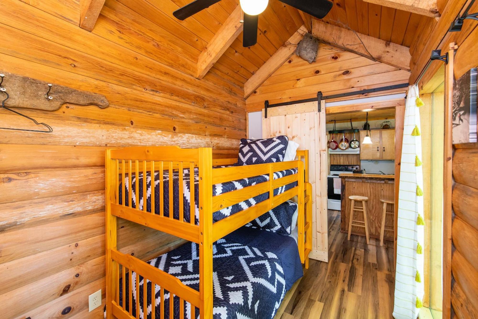 Gorgeous View Cabin Rogers Екстер'єр фото